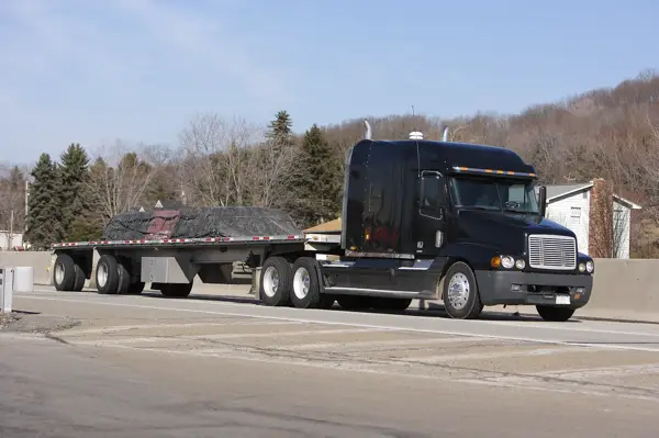 baton rouge flatbed truck hauling